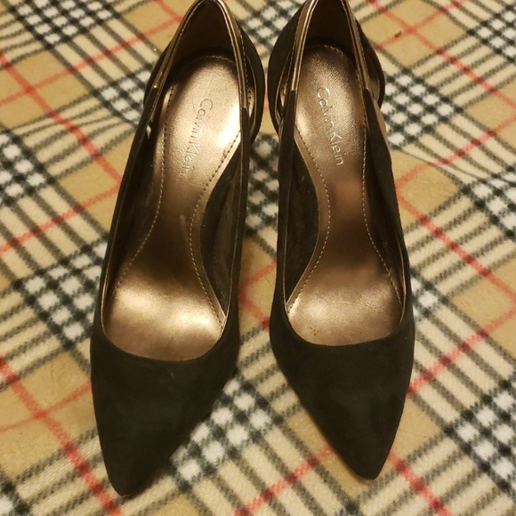 Calvin Klein size 5.5 heels - Picture 2 of 4